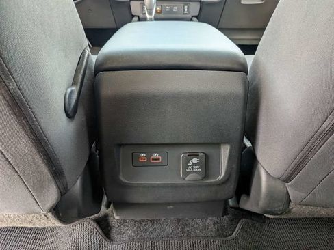 Used 2024 Nissan Frontier SV w/ SV Convenience Package AWD/4WD image 15