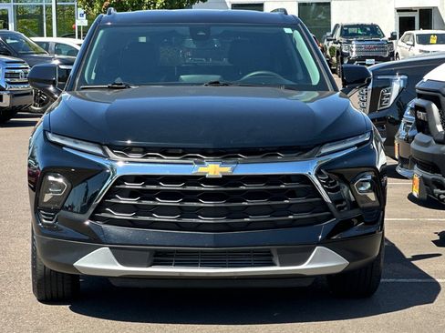 Used 2024 Chevrolet Blazer LT w/ Convenience Package FWD image 9