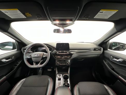 Used 2025 Ford Escape ST-Line image 10