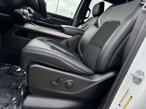 Used 2020 RAM 1500 Sport w/ Night Edition image 8