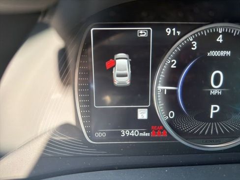 Used 2025 Lexus ES 350 Ultra Luxury w/ Accessory Package (Z2) image 6