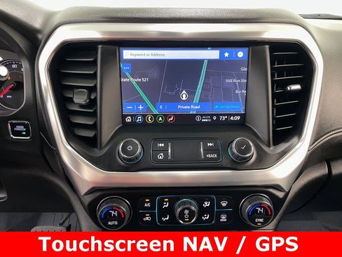 Used 2023 GMC Acadia SLT w/ Preferred Package image 3