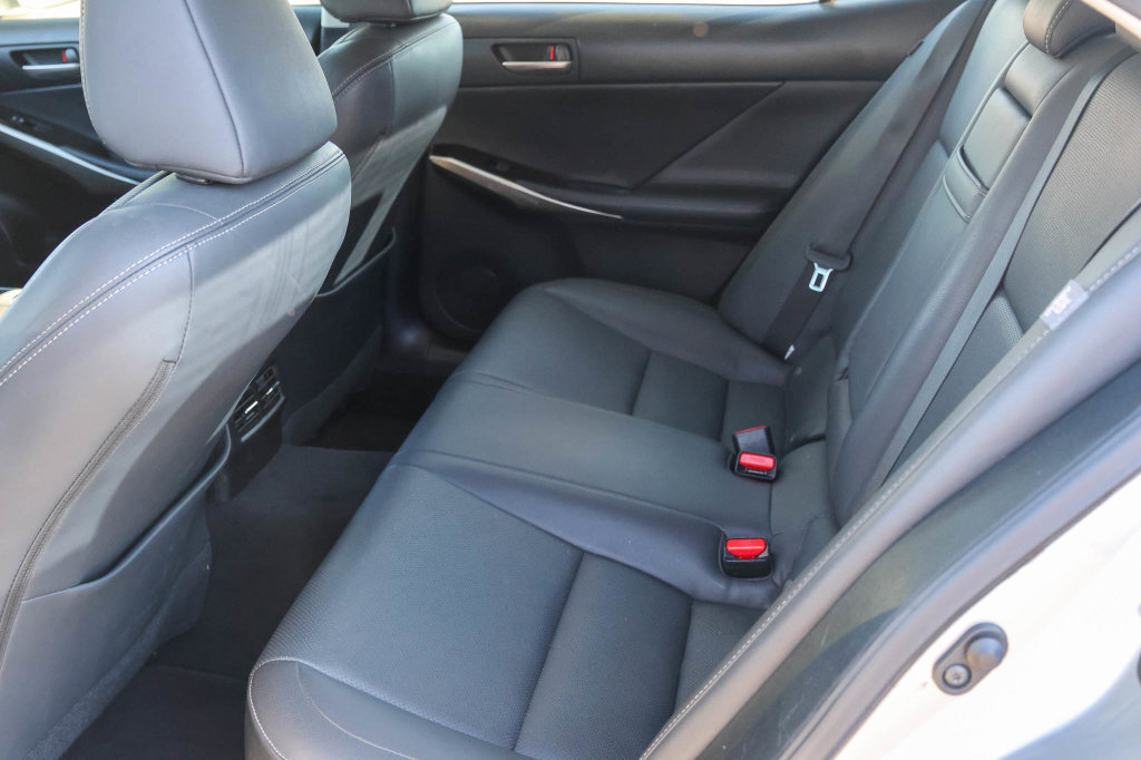 Used 2018 Lexus IS 300 AWD w/ Comfort Package image 15