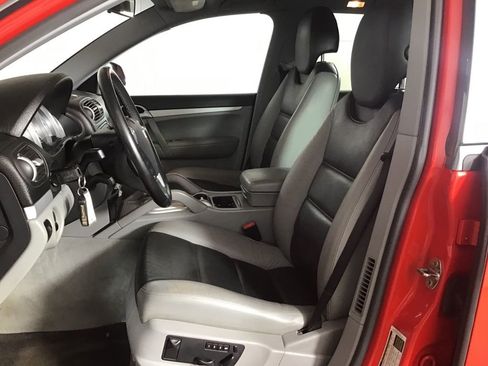 Used 2006 Porsche Cayenne S image 5
