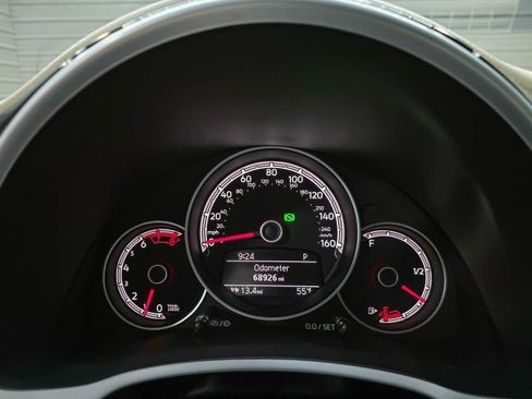 Used 2018 Volkswagen Beetle 2.0T S w/ Style & Comfort Package FWD image 22