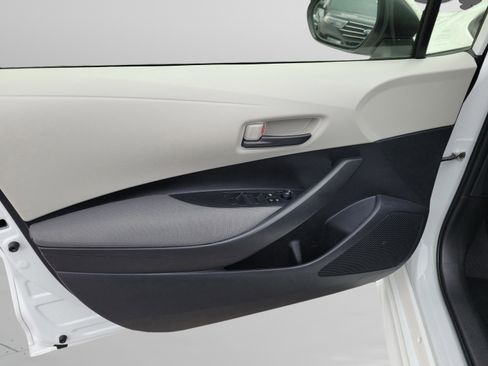 Used 2022 Toyota Corolla LE image 24