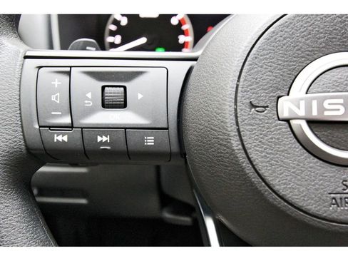 Certified 2024 Nissan Rogue S image 13