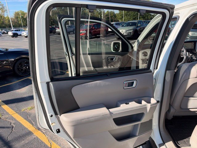 Used 2013 Honda Pilot Touring image 22