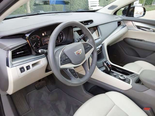Used 2024 Cadillac XT5 Premium Luxury w/ LPO, Floor Liner Package AWD/4WD image 23