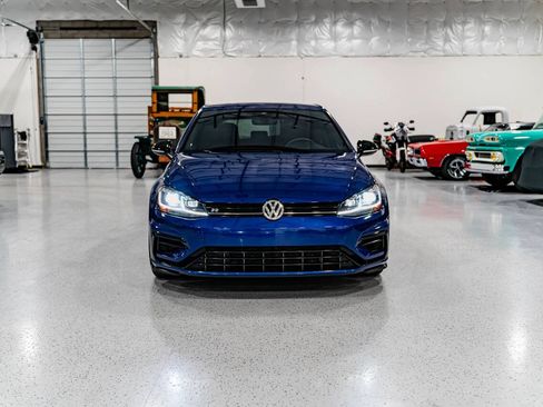 Used 2019 Volkswagen Golf R 4-Door AWD/4WD image 9