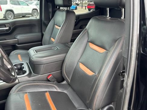 Used 2021 GMC Sierra 1500 AT4 w/ AT4 Value Package AWD/4WD image 9