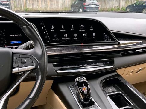 Used 2021 Cadillac Escalade Premium Luxury AWD/4WD image 5