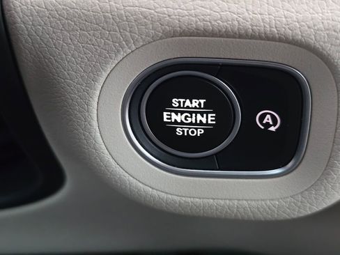 Used 2020 Mercedes-Benz GLE 350 4MATIC image 35