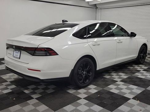 Certified 2025 Honda Accord SE image 6