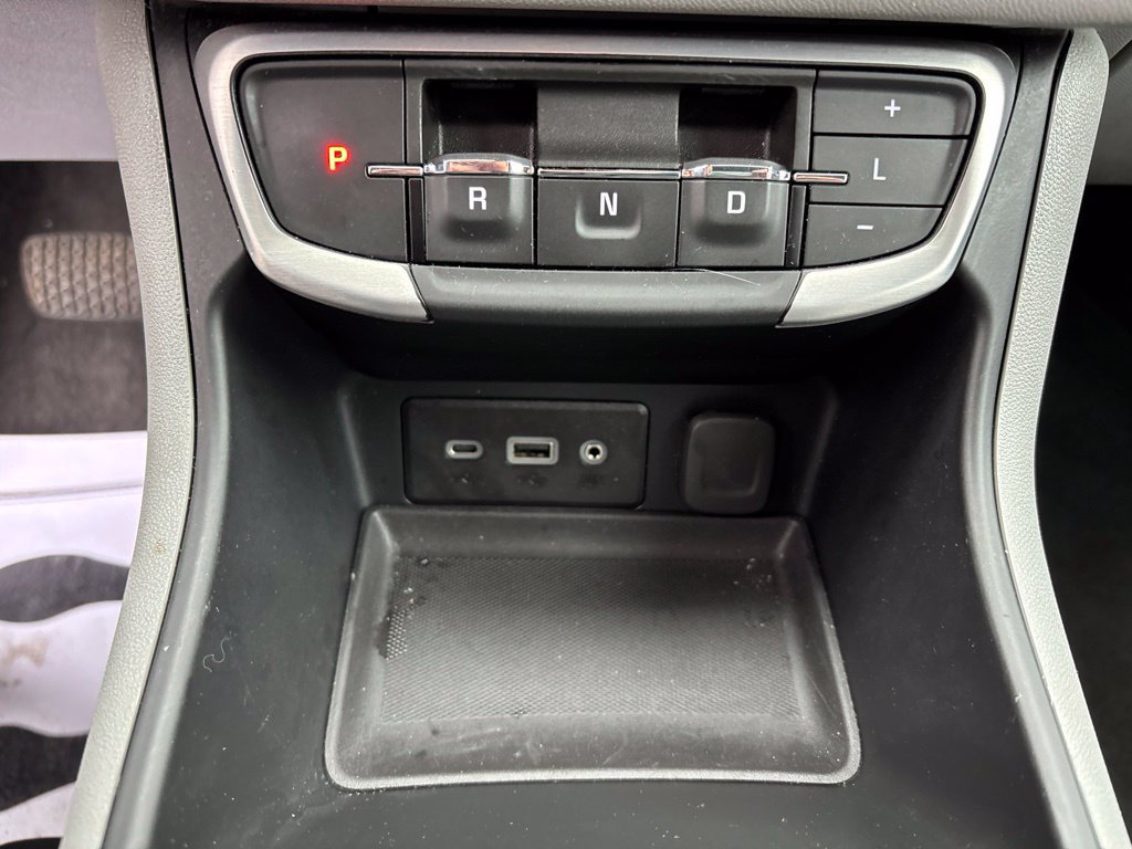 Used 2024 GMC Terrain SLE FWD image 20