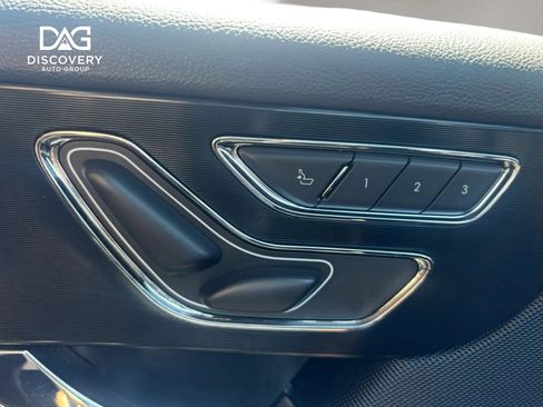Used 2020 Lincoln Corsair Reserve FWD image 9