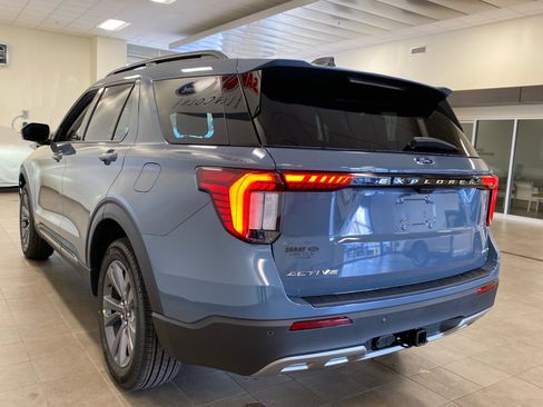 New 2026 Ford Explorer Active w/ Active Comfort Package image 5