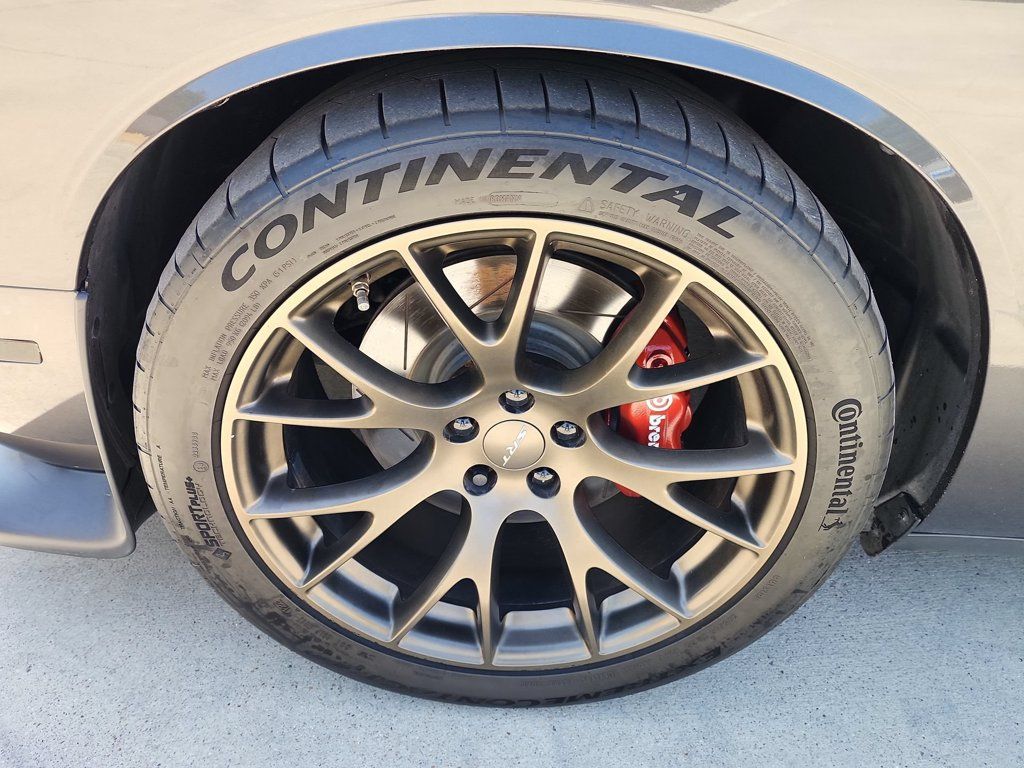 Used 2015 Dodge Challenger R/T Scat Pack w/ Leather Interior Group RWD image 10