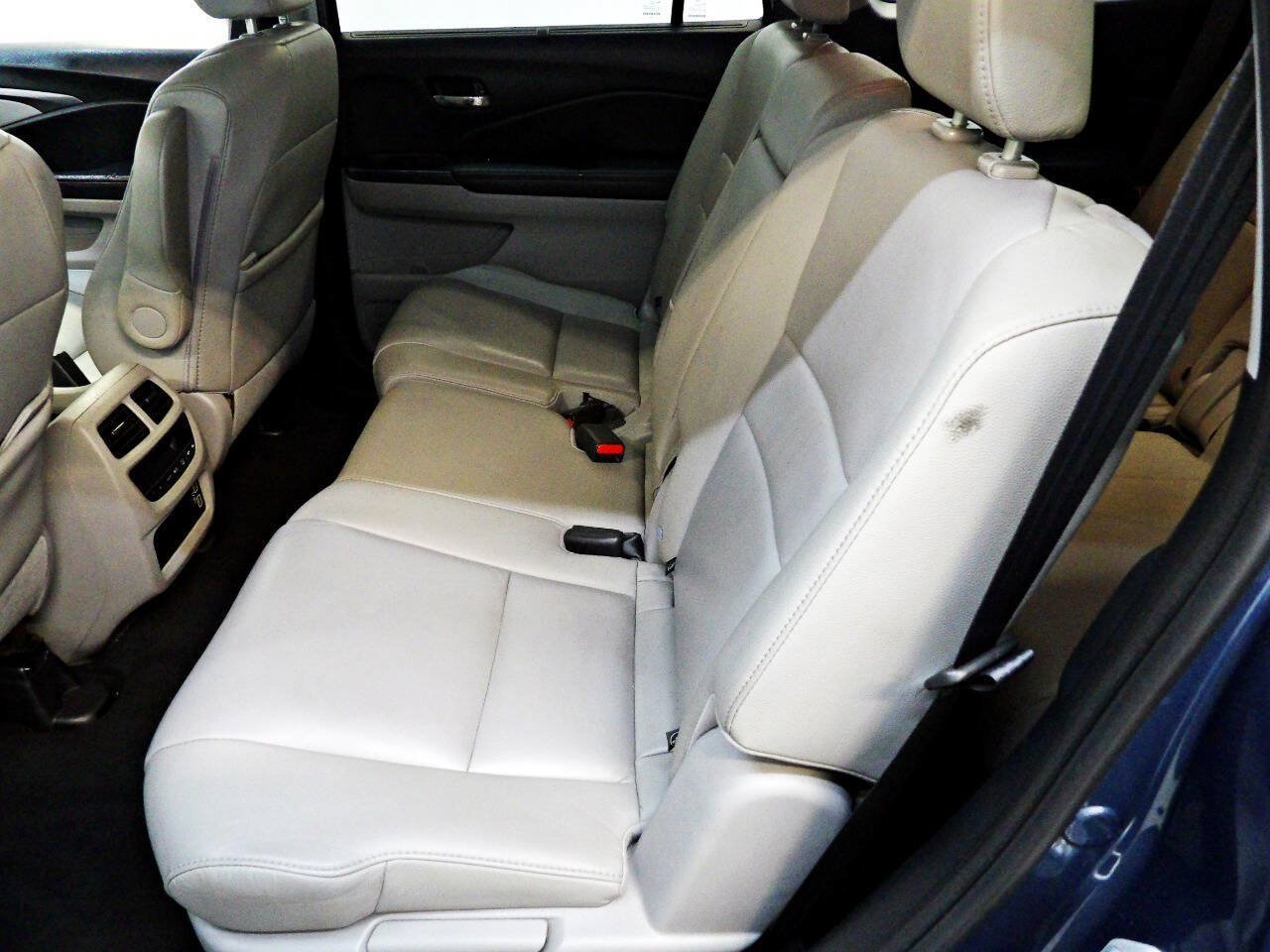 Used 2022 Honda Pilot Special Edition image 10