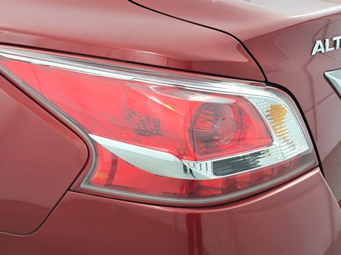 Used 2013 Nissan Altima 2.5 FWD image 31