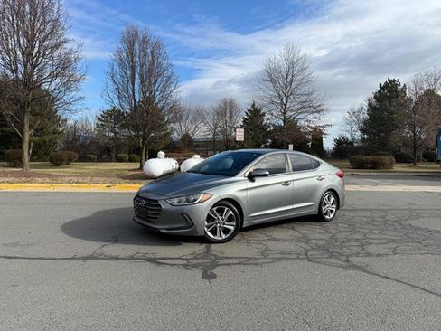 Used 2017 Hyundai Elantra Limited image 1
