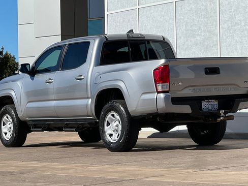 Certified 2017 Toyota Tacoma SR image 7