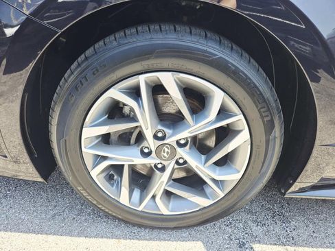 Used 2023 Hyundai Sonata SEL w/ Convenience Package FWD image 18