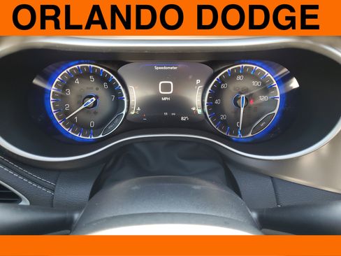 New 2026 Chrysler Pacifica Select image 18