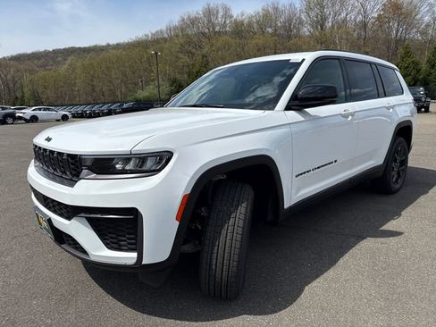 New 2026 Jeep Grand Cherokee L 4WD image 3