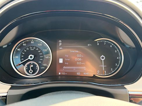 Used 2025 Genesis GV70 2.5T w/ Advanced Package AWD/4WD image 18