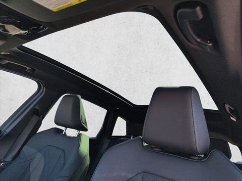 Used 2025 BMW X3 xDrive30i w/ Premium Package image 16