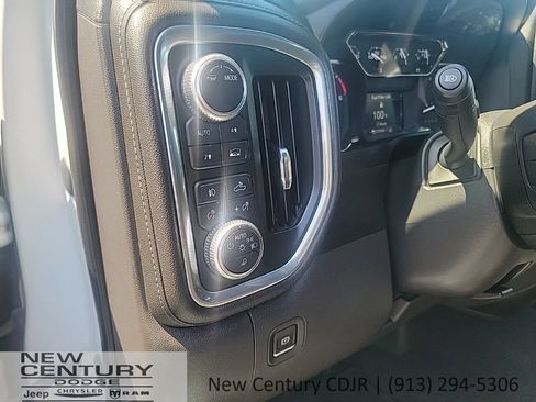 Used 2020 GMC Sierra 1500 SLT w/ Driver Alert Package II AWD/4WD image 12
