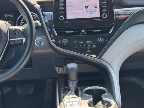 Used 2023 Toyota Camry LE image 15