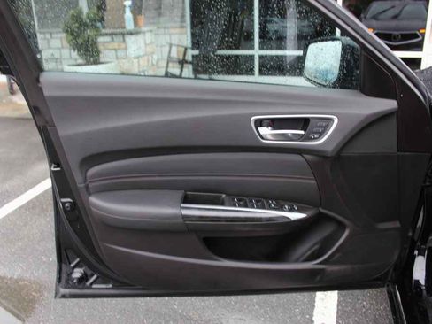 Used 2020 Acura TLX image 11