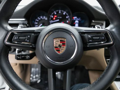 Certified 2024 Porsche Macan AWD/4WD image 14