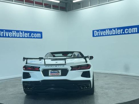 Used 2024 Chevrolet Corvette Stingray Preferred Conv w/ 2LT image 2