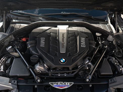 Used 2014 BMW 750Li xDrive image 52