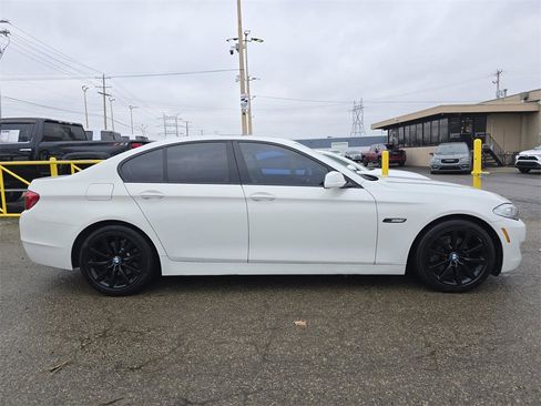 Used 2011 BMW 528i Sedan image 16