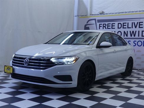 Used 2020 Volkswagen Jetta S w/ Driver Assistance Package FWD image 3