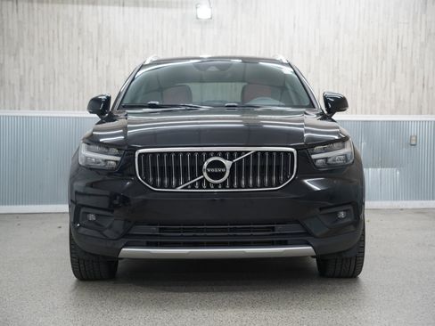 Used 2019 Volvo XC40 T5 Inscription image 2
