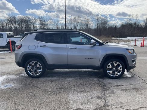 Used 2021 Jeep Compass Limited image 4