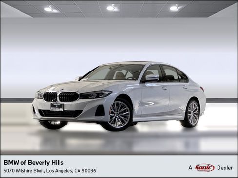Used 2023 BMW 330i Sedan w/ Parking Assistance Package RWD image 1