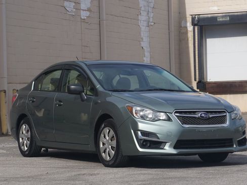 Used 2016 Subaru Impreza 2.0i image 3