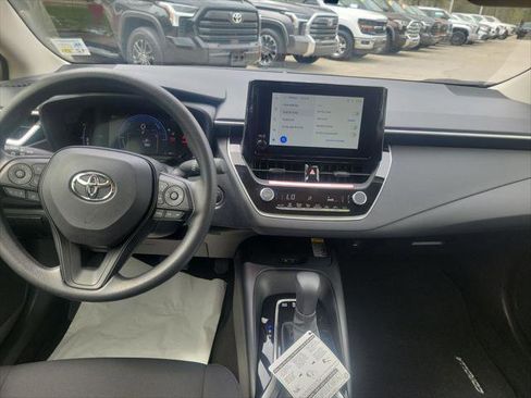 Certified 2026 Toyota Corolla LE w/ LE Premium Package FWD image 17