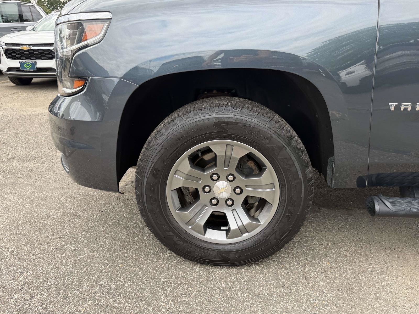 Used 2019 Chevrolet Tahoe LT w/ Off-Road Package AWD/4WD image 9
