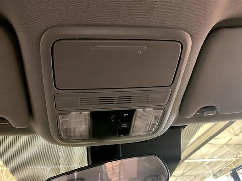 Used 2020 Honda Pilot LX image 34