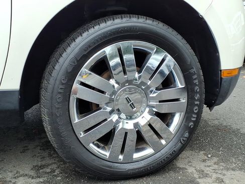 Used 2008 Lincoln MKX AWD image 9