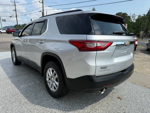 Used 2020 Chevrolet Traverse LT FWD image 13