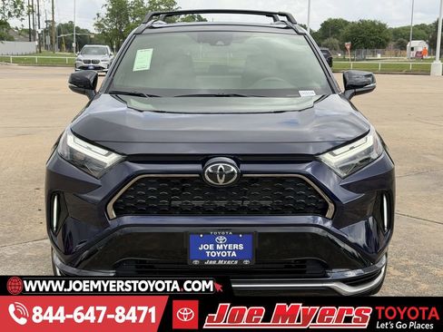 Used 2025 Toyota RAV4 XSE image 3