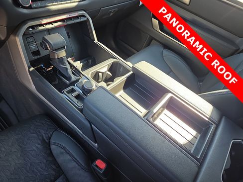 Used 2025 Toyota Tundra Limited image 25